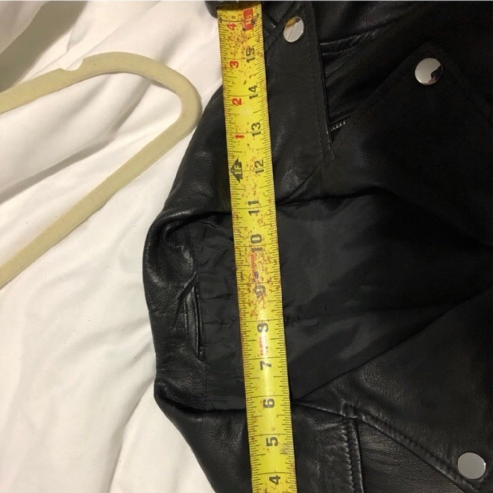 Leather Jacket - Picture 6 of 9